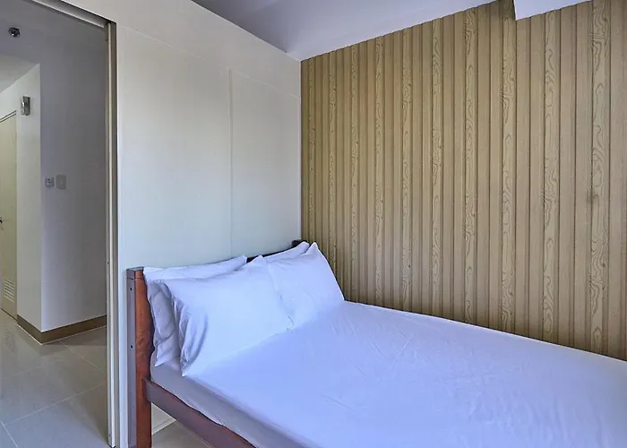 Serene Staycation Beside Sm Southmall Apartment