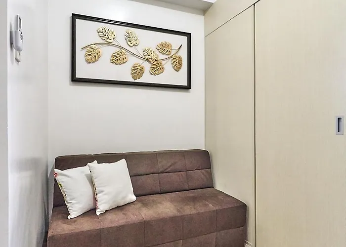 Serene Staycation Beside Sm Southmall Apartment *