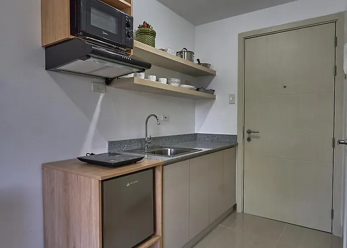 Apartment Serene Staycation Beside Sm Southmall *